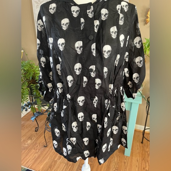 Torrid Womens Skull print Voile Anorak SZ 0 Plus size Hoodie - Picture 5 of 6